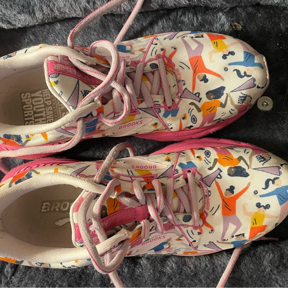 Brooks running shoes in very good condition